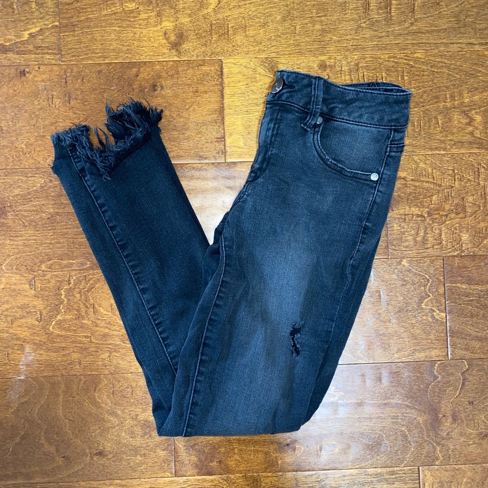 Size 26 black skinny 1822 Denim jeans